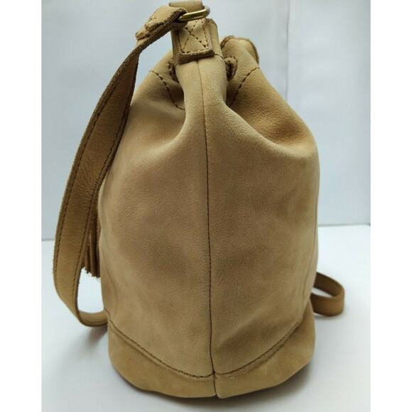 Lucky Brand Light Tan Suede Tassel Drawstring Closure Crossbody Shoulder Bag - Picture 6 of 12
